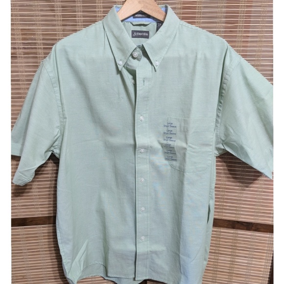 St. John's Bay Other - 🆕 St Johns Worry Free Light Avocado Button Up